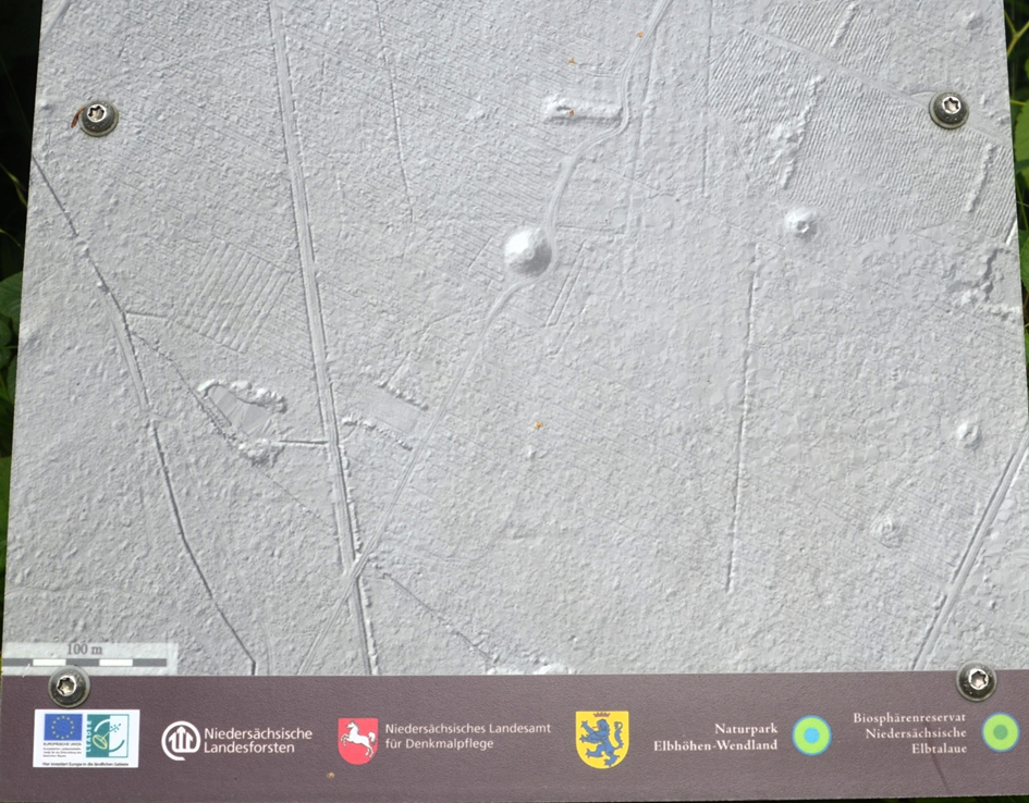 Opferberg und weiteren Hügelgräber