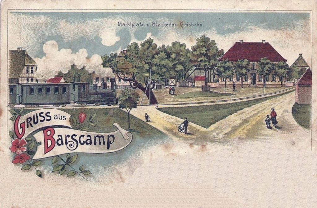 Historische Postkarte, die Bleckeder Kreisbahn überquert den Marktplatz