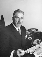 Franz von Papen war als Reichskanzler verantwortlich für den „Preußenschlag“ (Foto von 1933)